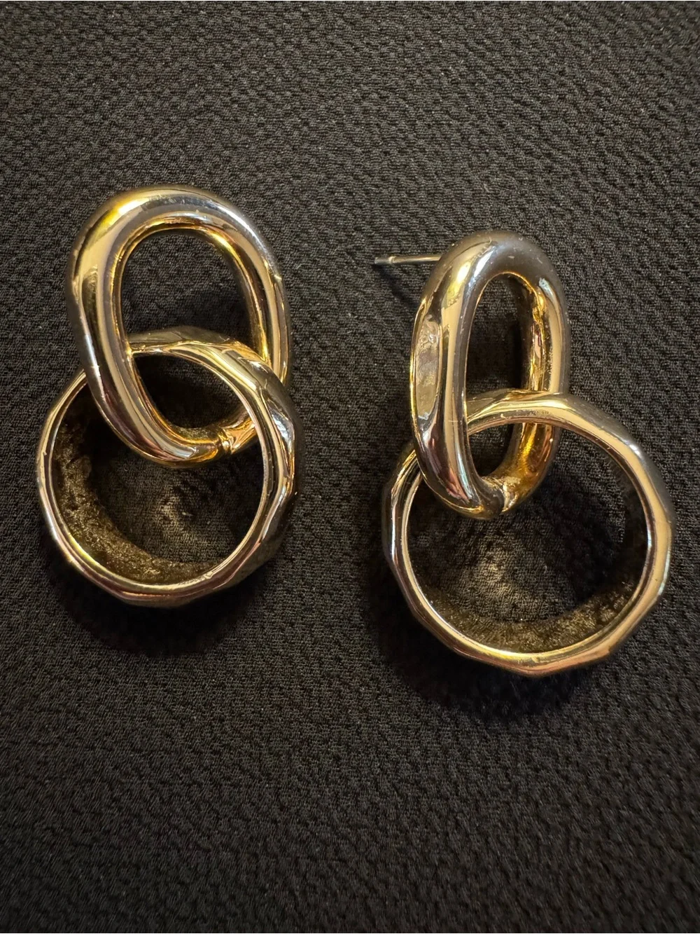 Chunky Gold Tone Interlocking Ring Statement Earrings - 18.12g